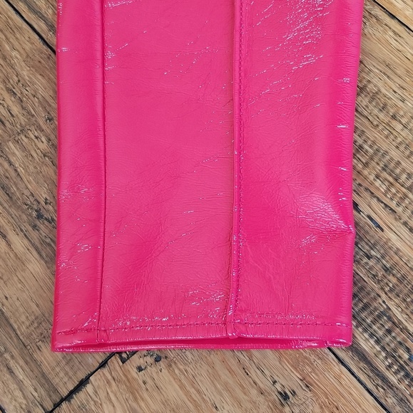 Armani Exchange Seamed Patent Leggings - Picture 5 of 12